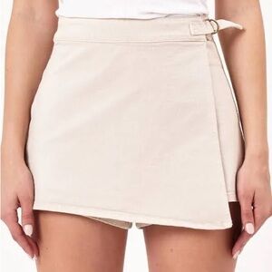 NWT ROLLA'S Skort Tan/Cream Size 27 (US 4)